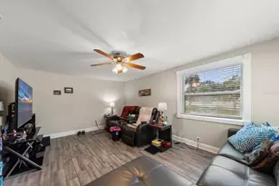 1135 Fairmont St, Clearwater, FL 33755 - Photo 8
