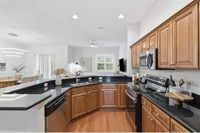11516 Bellamar Street, Tampa, FL 33637 - Photo 8