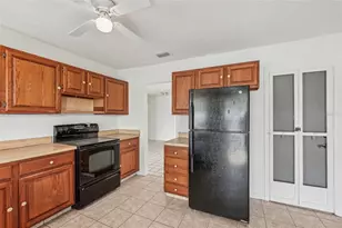 1613 Comfy Ct, Sun City Center, FL 33573 - Photo 14