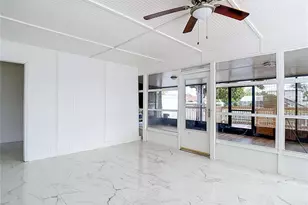 8725 Bay Pointe Dr, Tampa, FL 33615 - Photo 36