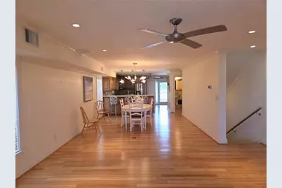 11820 Capri Circle S, Treasure Island, FL 33706 - Photo 2