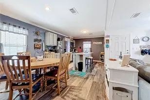 10485 Holiday Shores Dr, Largo, FL 33773 - Photo 12