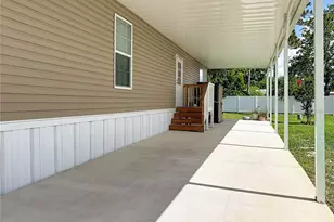 10485 Holiday Shores Dr, Largo, FL 33773 - Photo 38