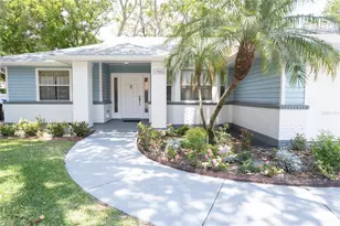 6908 Arbor Oaks Cir, Bradenton, FL 34209 - Photo 2