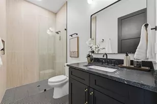 708 W Kentucky Ave, Tampa, FL 33603 - Photo 8