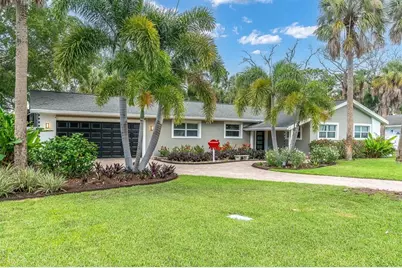 1625 North Dakota Avenue NE, Saint Petersburg, FL 33703 - Photo 2