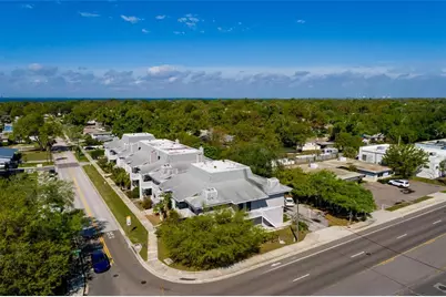 4405 W Fair Oaks Avenue #21, Tampa, FL 33611 - Photo 2