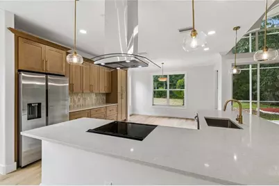 16936 Falconridge Road, Lithia, FL 33547 - Photo 14