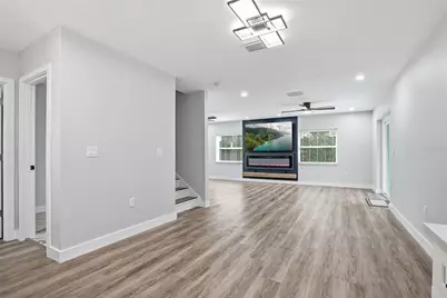 31848 Hedgerow Drive, Wesley Chapel, FL 33543 - Photo 16