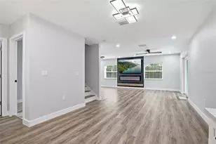 31848 Hedgerow Dr, Wesley Chapel, FL 33543 - Photo 16