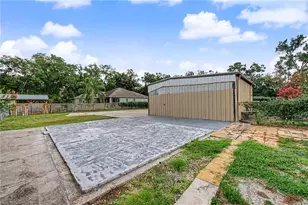2216 Pinecrest Dr, Lutz, FL 33549 - Photo 34