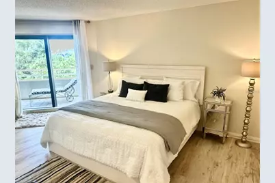 5950 Pelican Bay Plaza S #505, Gulfport, FL 33707 - Photo 32
