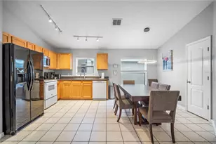 126 Sundown Ct, Davenport, FL 33896 - Photo 6
