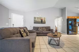 126 Sundown Ct, Davenport, FL 33896 - Photo 4
