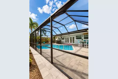 8408 Boulder Place, Tampa, FL 33615 - Photo 14