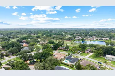 13325 Golf Crest Circle, Tampa, FL 33618 - Photo 68