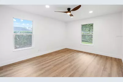 13325 Golf Crest Circle, Tampa, FL 33618 - Photo 32