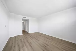 4895 Bay St NE, Saint Petersburg, FL 33703 - Photo 14