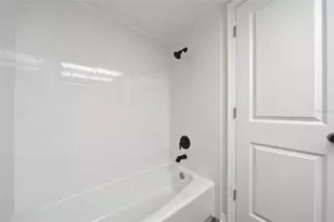 4895 Bay St NE, Saint Petersburg, FL 33703 - Photo 22