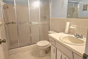 2284 Philippine Dr, Clearwater, FL 33763 - Photo 14