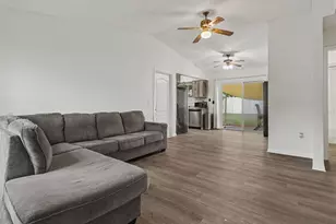 22630 Newfield Ct, Land O Lakes, FL 34639 - Photo 4