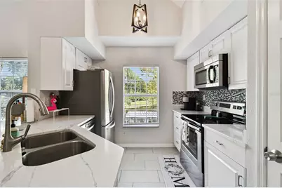 9064 Lake Chase Island Way, Tampa, FL 33626 - Photo 16