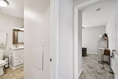 9064 Lake Chase Island Way, Tampa, FL 33626 - Photo 32
