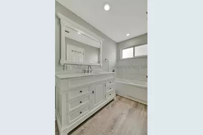 547 Black Lion Drive NE, Saint Petersburg, FL 33716 - Photo 38