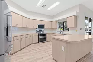 512 Caulder Park Rd, Seffner, FL 33584 - Photo 18