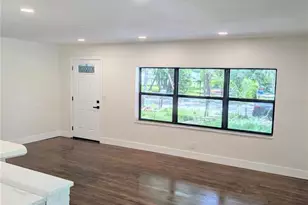 8206 N 19th St, Tampa, FL 33604 - Photo 6