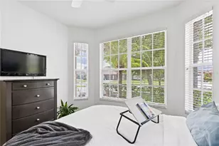 31415 Bridgegate Dr, Wesley Chapel, FL 33545 - Photo 10