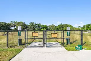 35271 Crescent Creek Dr, Zephyrhills, FL 33541 - Photo 74