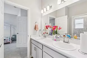 35271 Crescent Creek Dr, Zephyrhills, FL 33541 - Photo 38