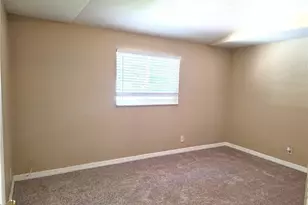 8205 Westridge Dr, Tampa, FL 33615 - Photo 22