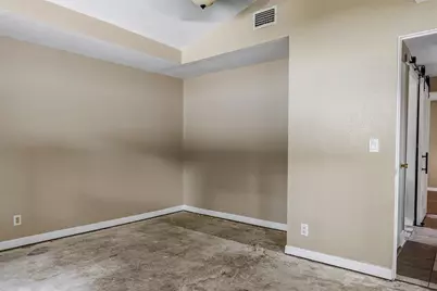 8205 Westridge Drive, Tampa, FL 33615 - Photo 24