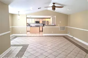 8205 Westridge Dr, Tampa, FL 33615 - Photo 6