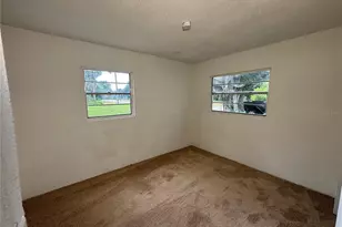 521 Showalter Ave, Punta Gorda, FL 33950 - Photo 4