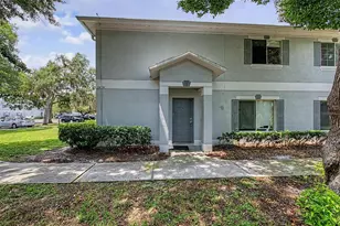 7434 E Bank Dr, Tampa, FL 33617 - Photo 2