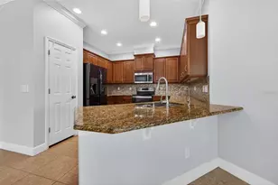 712 Chipper Dr, Sun City Center, FL 33573 - Photo 12