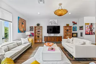 2621 1st Ave N, Saint Petersburg, FL 33713 - Photo 1