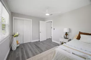 923 N Palm Dr SW, Largo, FL 33770 - Photo 22