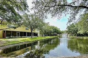 11013 Blaine Top Pl, Tampa, FL 33626 - Photo 2