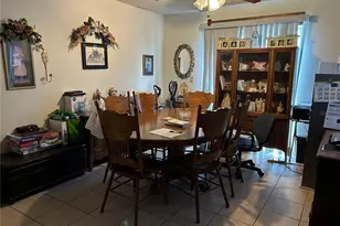 5405 1st St NE, Saint Petersburg, FL 33703 - Photo 2