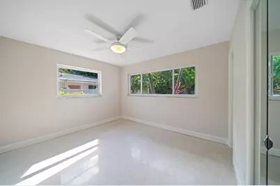 1163 60th Avenue S, Saint Petersburg, FL 33705 - Photo 16