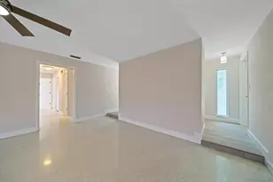 1163 60th Ave S, Saint Petersburg, FL 33705 - Photo 6
