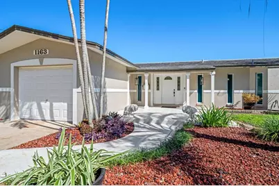 1163 60th Avenue S, Saint Petersburg, FL 33705 - Photo 2