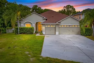 11901 Northumberland Dr, Tampa, FL 33626 - Photo 1