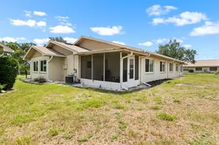 1906 Canterbury Ln, Sun City Center, FL 33573 - Photo 18