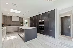 1846 Coffee Pot Blvd NE, Saint Petersburg, FL 33704 - Photo 16
