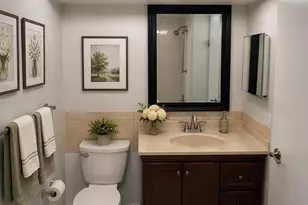 4575 Cove Cir, Saint Petersburg, FL 33708 - Photo 6